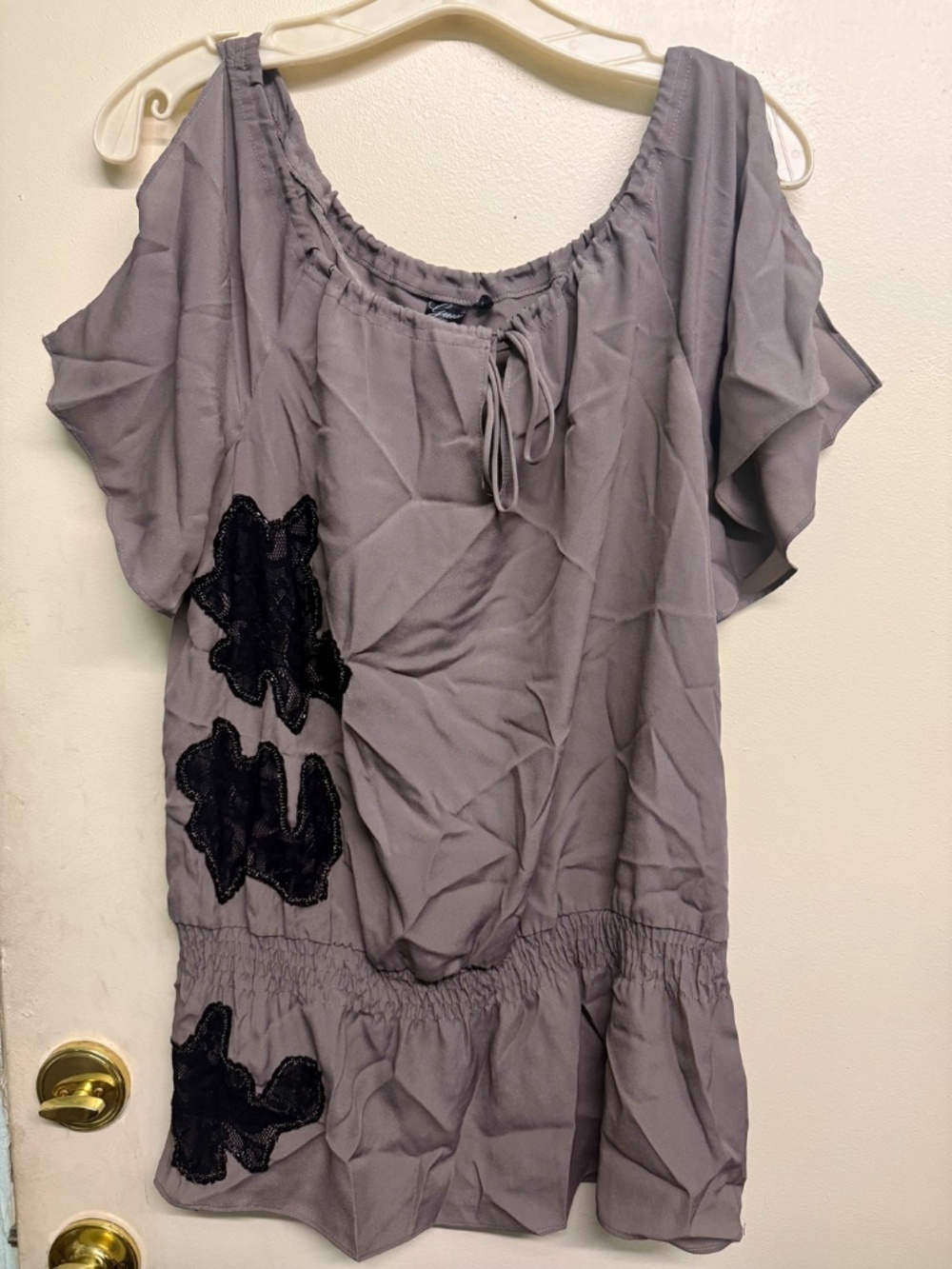 GUESS Grey Cut-Out Short Sleeve Blouse with Black Floral Detailing